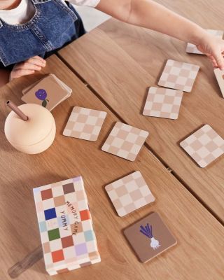 Dizajnové pexeso Yummy zábavná pamäťová hra s rozkošnými motívmi obľúbeného jedla, ovocia a zeleniny, ktorá poteší nielen...